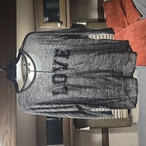 EXCELLENT CONDITION lightweight sweater